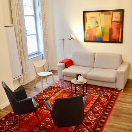1 Bedroom In The Heart Of The Marais Area
